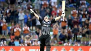 Colin Munro first to 3 T20I centuries